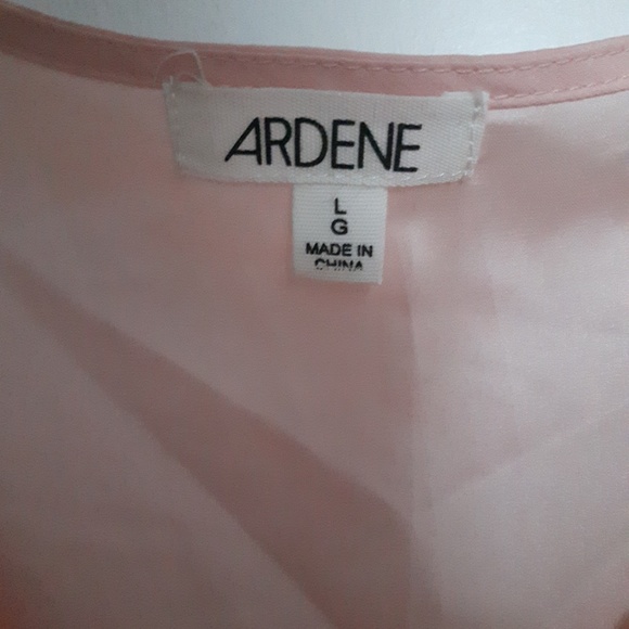 3/$20 - Pink Zippered Short-Sleeved Blouse - Picture 6 of 7